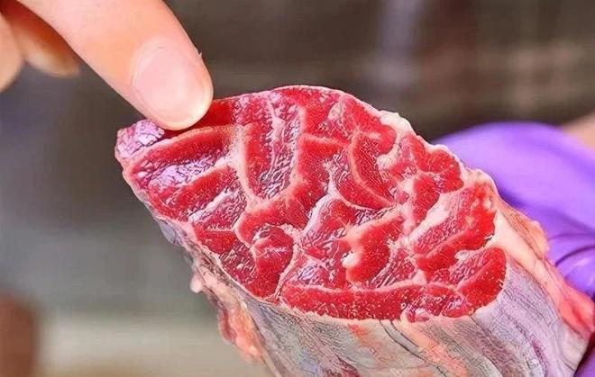 買(mǎi)牛肉，選“干的”還是“濕的”？牢記3不買(mǎi)，牛肉新鮮肉質(zhì)嫩